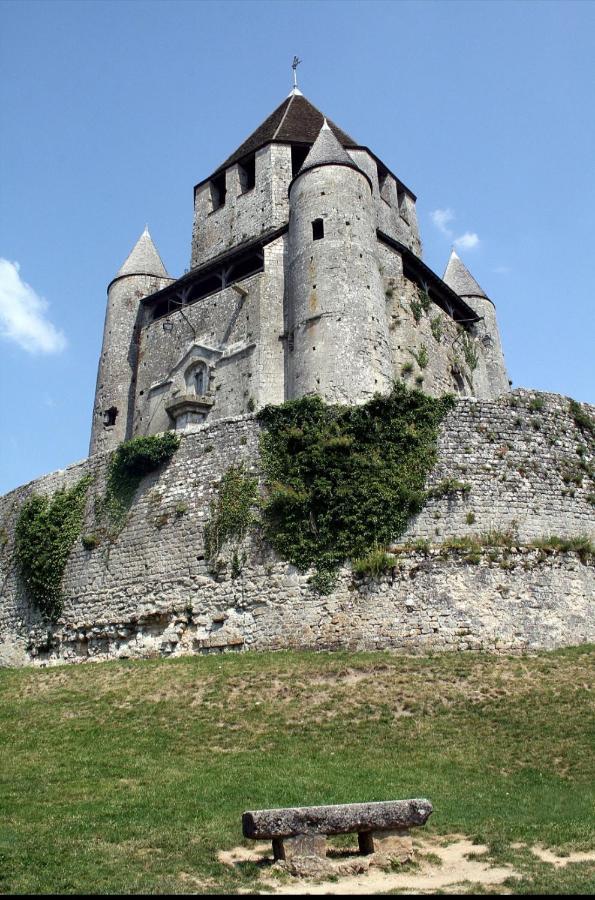 Detente Provinoise Provins Exterior foto