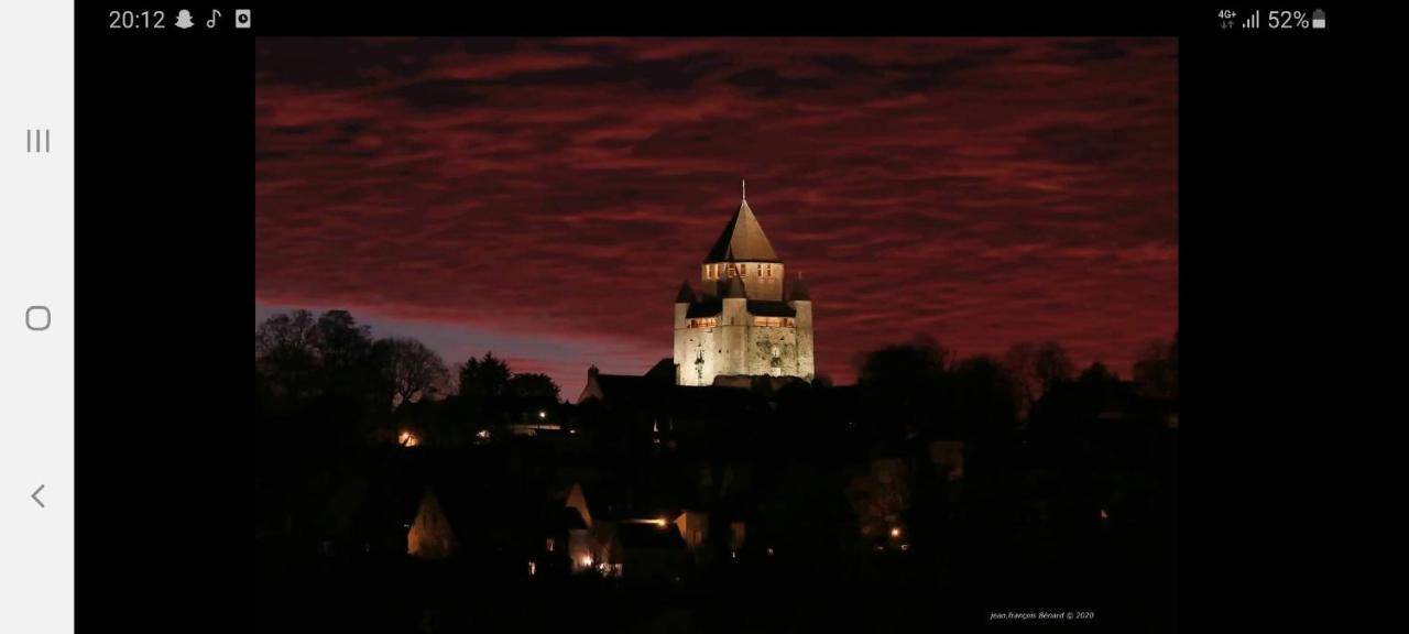 Detente Provinoise Provins Exterior foto